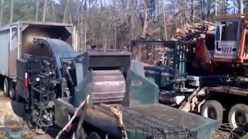 木材粉碎机械 从完整树木到高效利用碎料的强力破局者